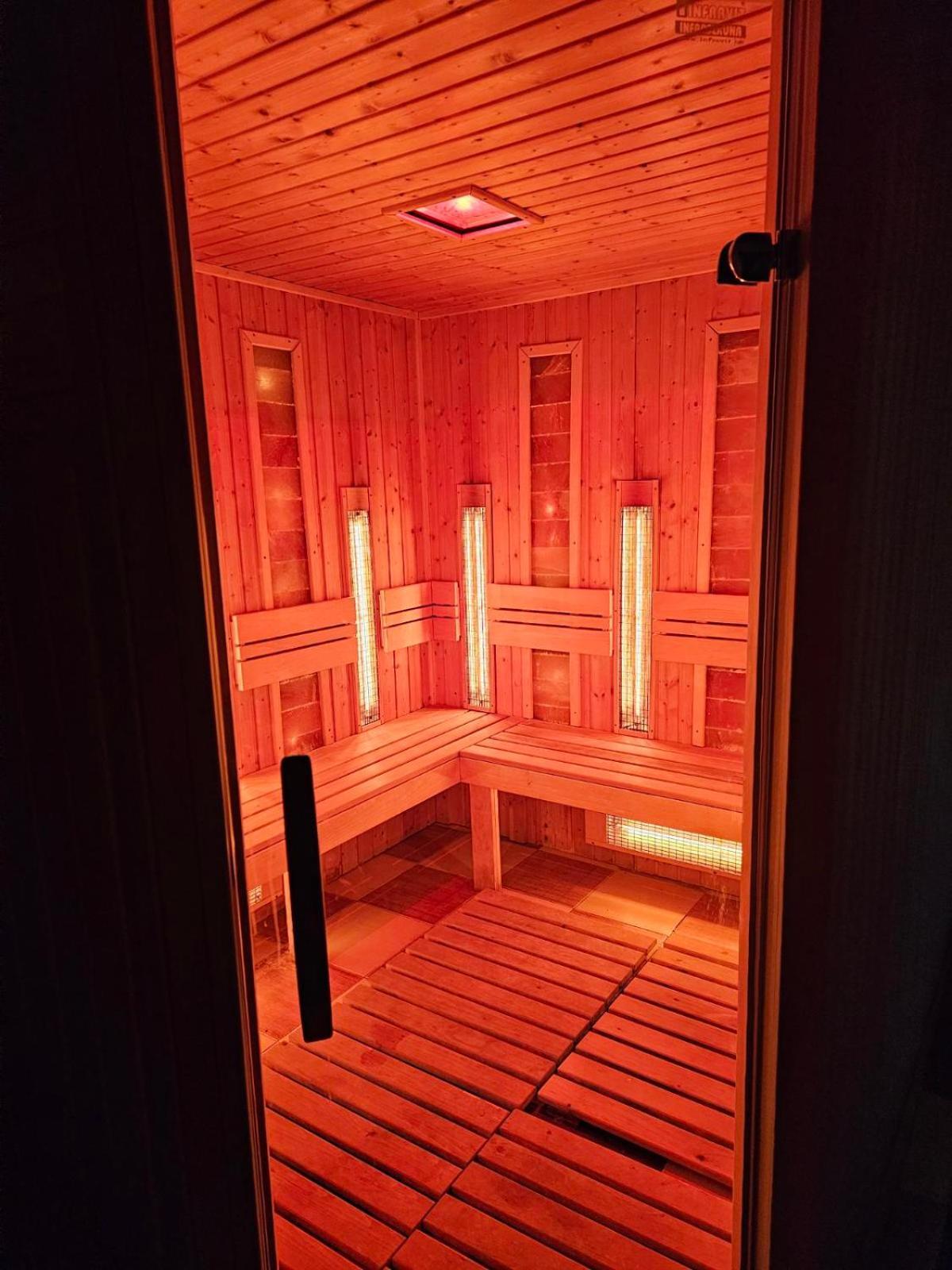 Fantastico Exlcusive Hotel Senta Extérieur photo